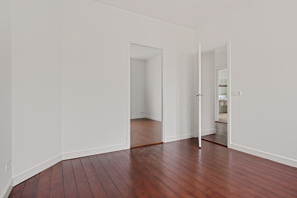 Photo - For rent: THIS COMPLETELY RENOVATED, READY-TO-MOVE-IN TOP-OF-THE-RANGE PROPERTY WITH OVER 5 BEDROOMS IS NOW AVAILABLE TO RENT!